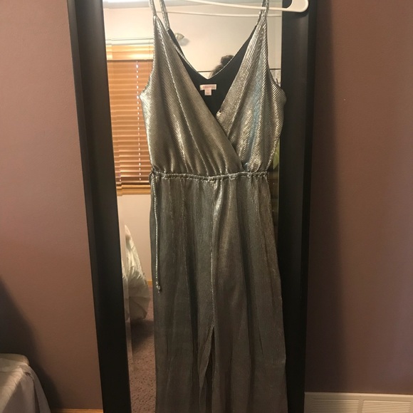 Silver jumpsuit - Picture 3 of 3